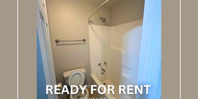 29 S. Camelot- Master Bathroom